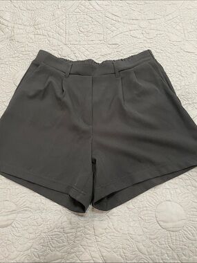 *3 for $10* 32° Cool High-Rise Black Shorts S